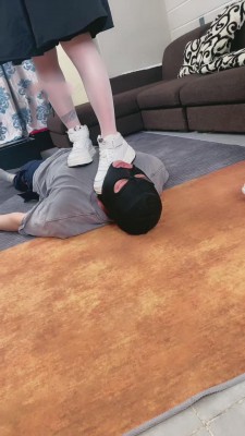 图片[7]_【领主老大】奴下奴专场-强迫吃女奴袜子/暴揍 bf11244_HD绳艺资源