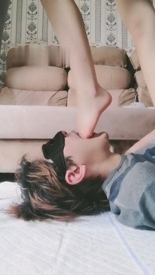 【傲柔】全体重深喉双脚插吐 bf8140_HD绳艺资源