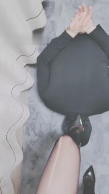 图片[7]_【灵竹】黑丝艺术训练/舔丝袜/脚窒息 bf8855_HD绳艺资源