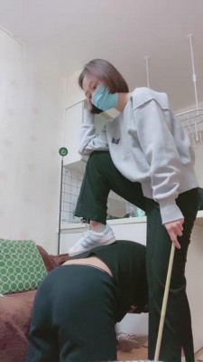 【Q月s】开发小奶狗-sp-踢裆-直接打哭 bf4324_HD绳艺资源