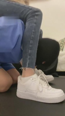 【香菜】骑马坐脸窒息舔脚闻袜 bf5254_HD绳艺资源