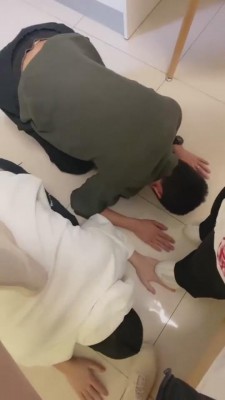 【黛颜】带素人闺蜜艺术训练双狗 bf5774_HD绳艺资源