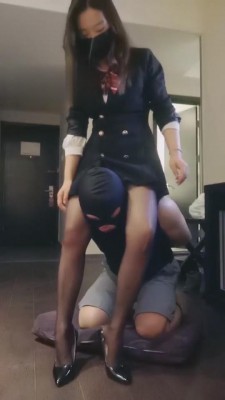 【杳杳小主】御姐S把狗反绑高跟黑丝狠虐 bf5481_HD绳艺资源