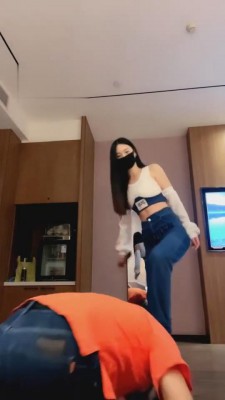 【仙女殿下】网红模特重度踢裆 bf2255_HD绳艺资源