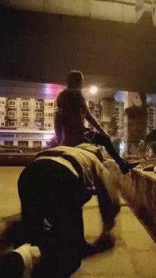 【刘二狗】户外舔路人脏靴子-高难度挑战【完整版】 bf2459_HD绳艺资源
