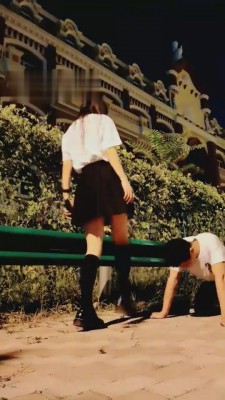 【猫神大人】学生S户外猥琐男 G-210808-15_HD绳艺资源
