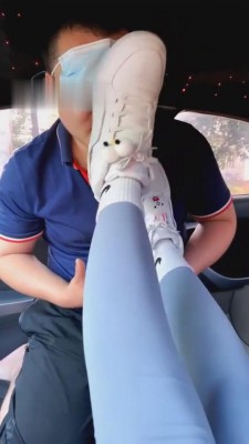【悦主大大】运动后小白鞋棉袜车内调狗 G-210808-27_HD绳艺资源