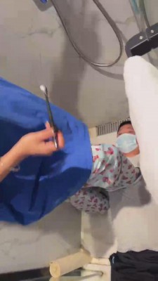 【伊莉S】学生情侣主羞辱班主任 bf16005_HD绳艺资源