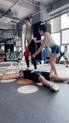 【二宝】健身房的体能训练 bf16388_HD绳艺资源