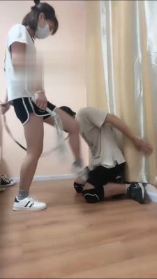 【云云酱】清纯学生主重度踢打虐 bf13872_HD绳艺资源