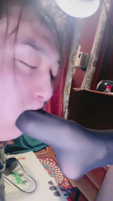 【小祖宗】母狗迷恋黑丝舔脚 bf20438_HD绳艺资源