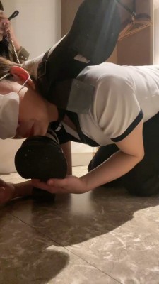 图片[4]_【橘子没熟】素人闺蜜主动求虐/吃袜子 bf24165_HD绳艺资源