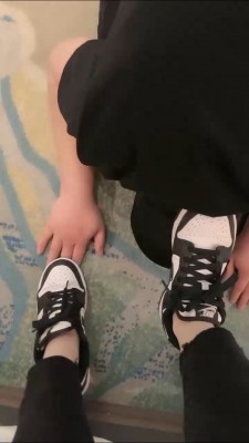 【万一】车模御姐AJ肉丝辱绿帽 bf24601_HD绳艺资源