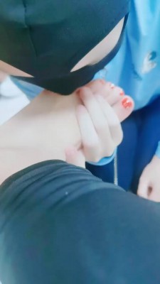 【彼岸花】小白鞋暴踹狗脸，舔脏鞋底 YC-210805-7