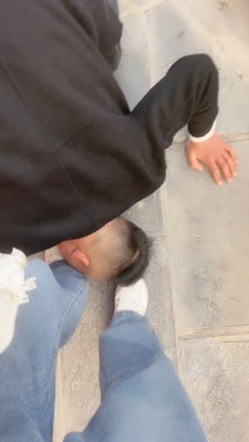【婉慈Icon】初九裙子棉袜坐脸专辑 TTTIO-220313