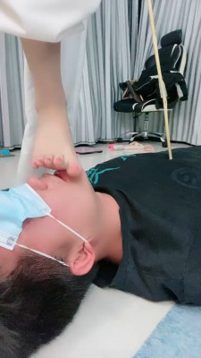 图片[4]_【雀雀子】运动鞋白袜全体重踩踏/转胯 bf25182_HD绳艺资源