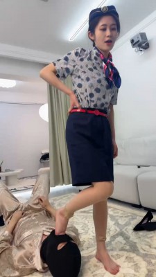 禾-暗黑黑金恋足臀虐 YC-220317-2