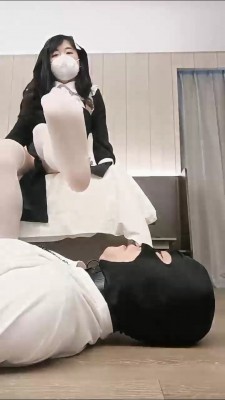 【艾丝女主】艾丝女王居家系列带新人女王调教家奴 G-1558
