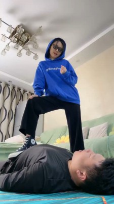 【艾莉】帆布鞋白袜全体重踩踏/转胯 bf25784_HD绳艺资源