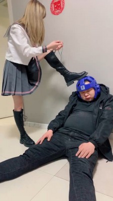 【精神小妹】双学生S骑马/遛狗/踩踏提档/深喉 bf25841_HD绳艺资源