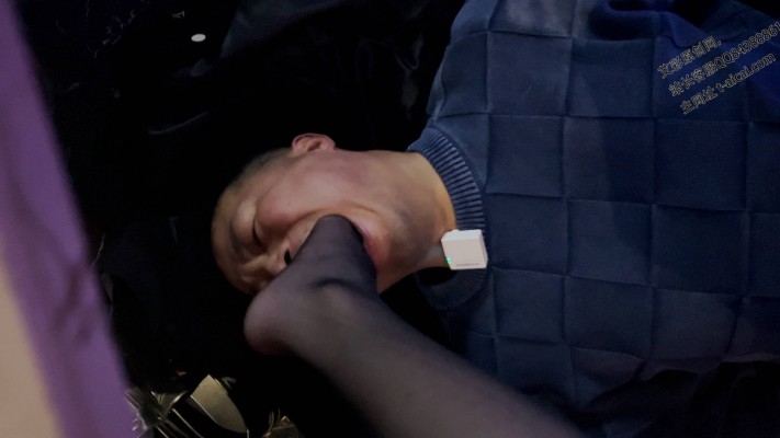 图片[6]_【第5风格】Ktv里被服务员艺术舔脚 YC-230707-6_HD绳艺资源