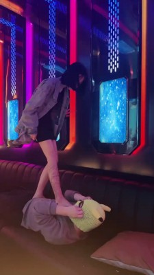 【00后蕬小乃】长腿妹子原味灰丝脚深喉女M YC-220401-7