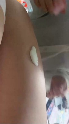 套路直播视频【绿子】开发萝莉闺蜜-舔白丝/高跟踩/转胯口水洗脸【完整版】bf26357_HD绳艺资源