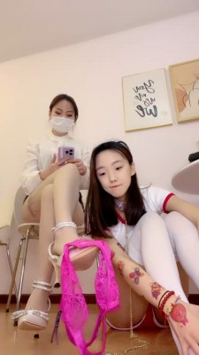 套路直播视频【绿子S】真实开发可爱女闺蜜做狗【完整版】 bf26217_HD绳艺资源