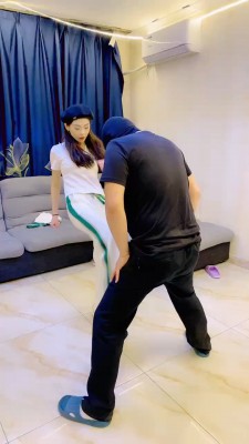 【婧児小主】高雅的晓G女主人两双高跟鞋鞋跟虐踩肚脐搅动 折磨奴隶 YC-220405-7
