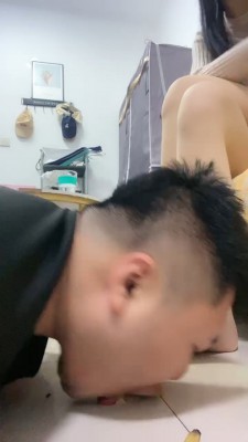 【婧児小主】女上司晓G高跟鞋 丝袜脚羞辱支配业绩差的你 沦为她脚下的玩物YC-220411-3