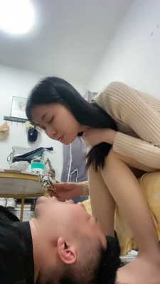 【婧児小主】女上司晓G高跟鞋 丝袜脚羞辱支配业绩差的你 沦为她脚下的玩物YC-220411-3