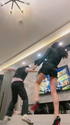 【婧児小主】女上司晓G高跟鞋 丝袜脚羞辱支配业绩差的你 沦为她脚下的玩物YC-220411-3