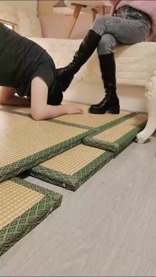 套路直播视频【阿喵】长靴黑丝踩贱狗/求圣水  JS23032801_HD绳艺资源
