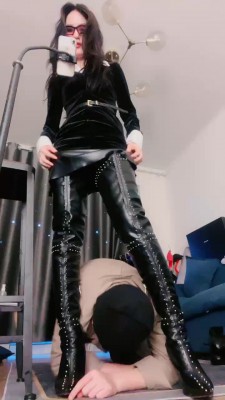 图片[2]_【靴嘉倪】长靴踩踏碾压舔鞋底/胯下辱 bf26732_HD绳艺资源