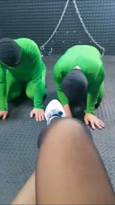 【冷御绳艺导师】双M-运动鞋白棉袜黑丝膜拜 bf26721_HD绳艺资源