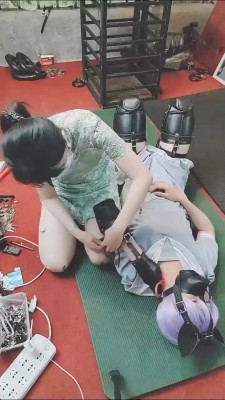 【束之高阁】艺术装置绳艺技巧囚禁狗 bf26635_HD绳艺资源