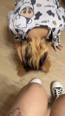 jk学生妹双人骑马，全体重踩踏 YC-220424