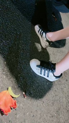 (中山素人联盟)174cm大长腿白领OL肉丝雯溪女神的脚垫 YC-220502