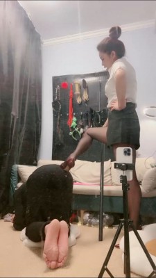 【Taiwan Trample Club】高跟靴恶毒残忍践踏瘦弱M隶