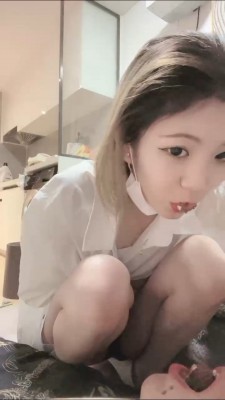 图片[11]_【小琪琪】精神小妹首调狗-高跟诱惑-口吐喂食【完整版】 bf27002_HD绳艺资源