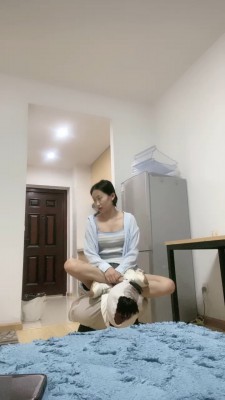 貌美白骨精颜骑吸食活人 马桶开发POV YC-220506-5
