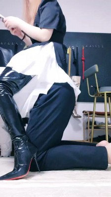 【蛋碎娇娃】『超S·联盟』三美女整治健身教练 YC-220515