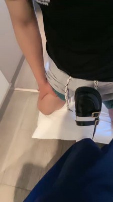 【惑心】极品臭袜子残忍折磨女奴