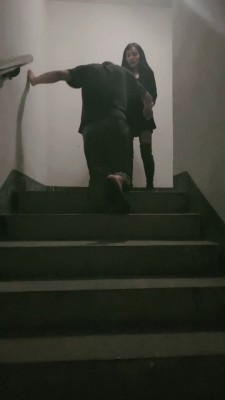【初柒S】绝美学生S女杀手 坐脸 窒息 腿绞杀 绳绞杀 耳光 踩头辱骂M YC-220526