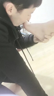 【婧児小主】晓G全语言脏帆布鞋和白袜踩头顶踩脖子 踩踹审讯 GP824F YC-220523-5