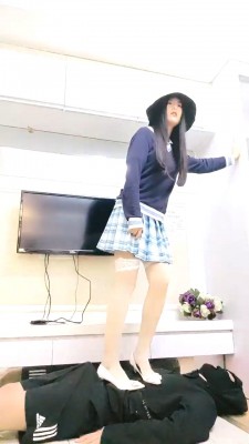 【婧児小主】晓G全语言脏帆布鞋和白袜踩头顶踩脖子 踩踹审讯 GP824F YC-220523-5