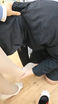 【婧児小主】晓G全语言脏帆布鞋和白袜踩头顶踩脖子 踩踹审讯 GP824F YC-220523-5