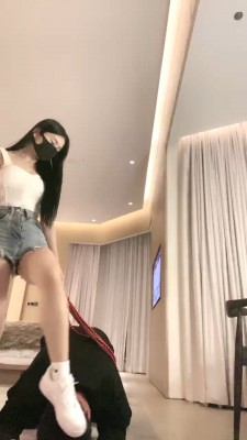 【彼岸花】白领黑丝美腿压榨男上司 YC-220602-2