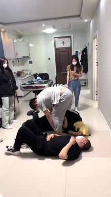 【精神小妹】群调-素人学生主的人体蹦床 bf27846_HD绳艺资源
