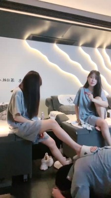 珂玥女神全体重踩踏骑脖踩档【珂玥S】高跟踩踏,跳踩踢裆,丝足跺裆 YC-220625-6